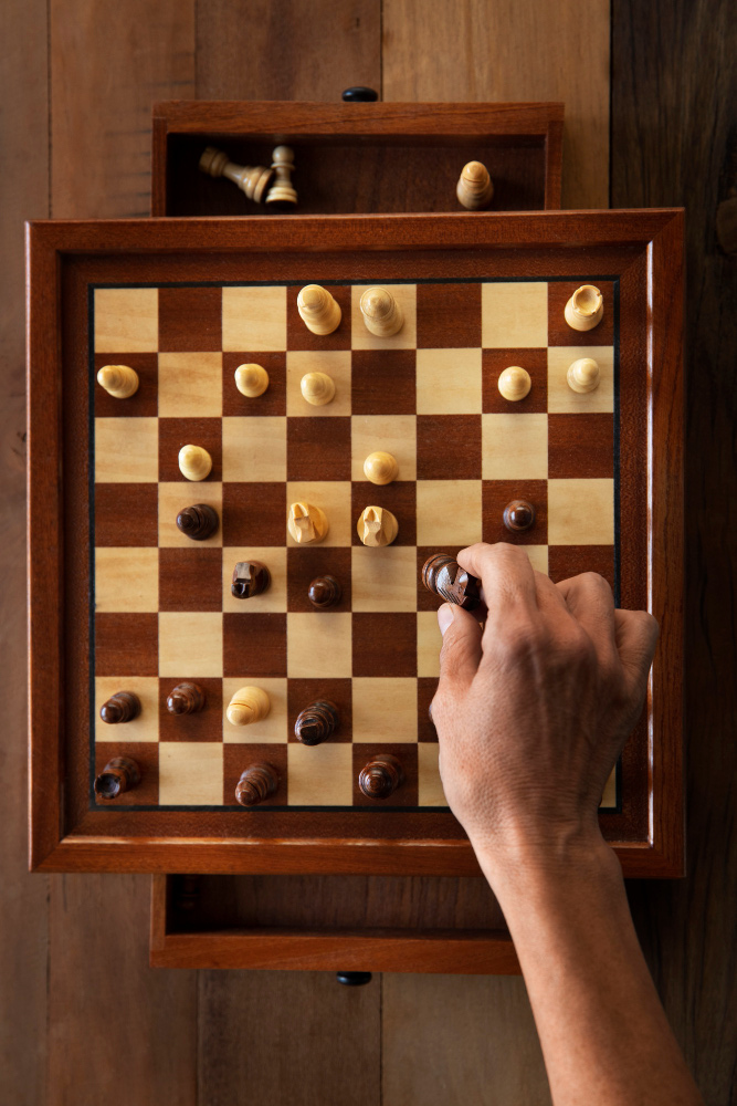 Medio Juego: Tensión entre Estática y Dinámica